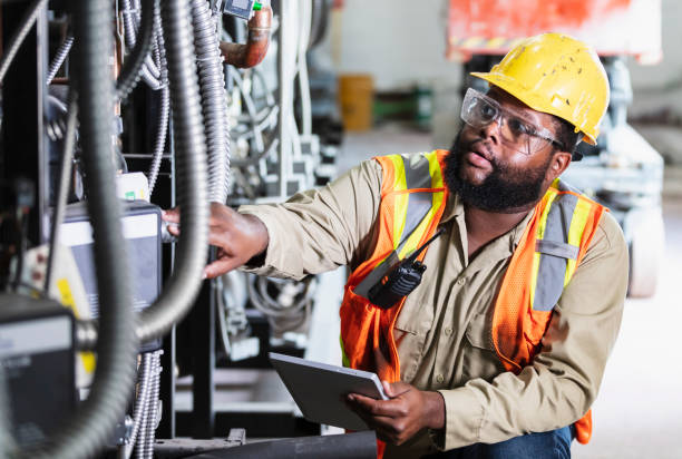 Best Local Electrician Companies  in Crooked Lake Park, FL